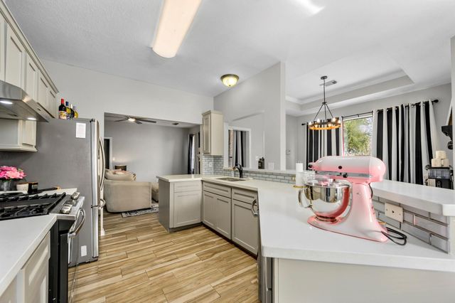 12302 Fisher Drive, Mont Belvieu, TX 77523