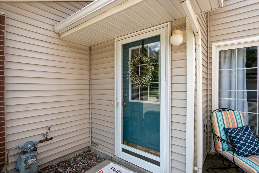 1311 SE Delaware Avenue 5, Ankeny, IA 50021