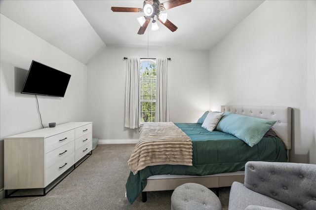 13619 Breakwater Path Loop, Houston, TX 77044