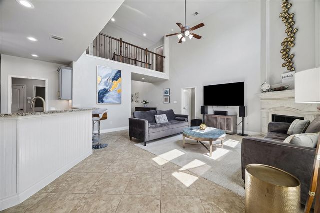 13619 Breakwater Path Loop, Houston, TX 77044