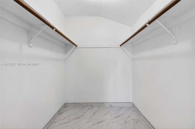 3414 Norfolk St, Pompano Beach, FL 33062