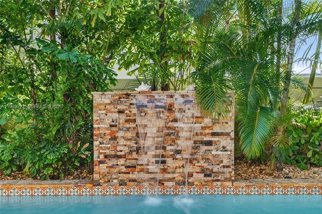 3414 Norfolk St, Pompano Beach, FL 33062