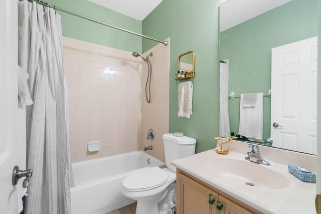 108 Ocean Cay Way, Hypoluxo, FL 33462