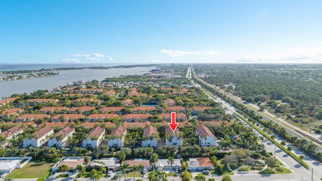 108 Ocean Cay Way, Hypoluxo, FL 33462