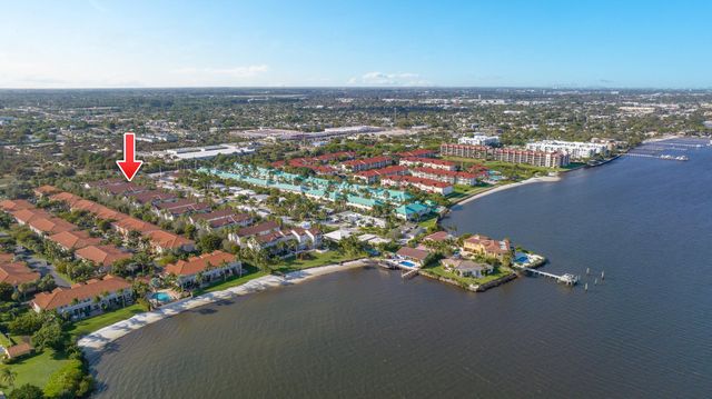 108 Ocean Cay Way, Hypoluxo, FL 33462