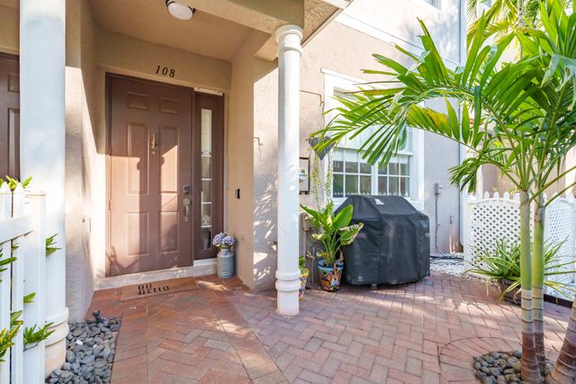 108 Ocean Cay Way, Hypoluxo, FL 33462