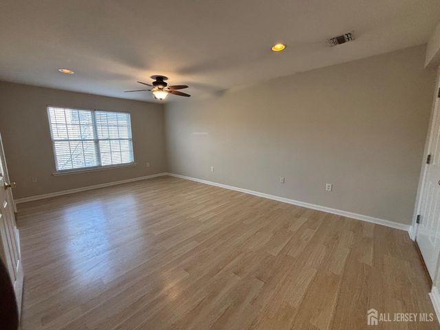 189 Sunshine Drive 189, Piscataway, NJ 08854