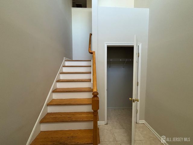 189 Sunshine Drive 189, Piscataway, NJ 08854