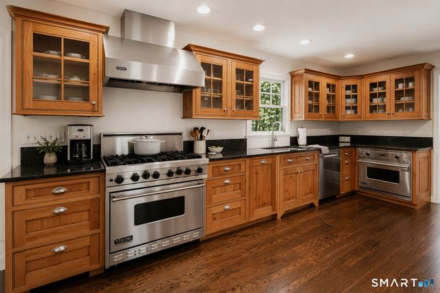 20 Kettle Creek Road, Weston, CT 06883