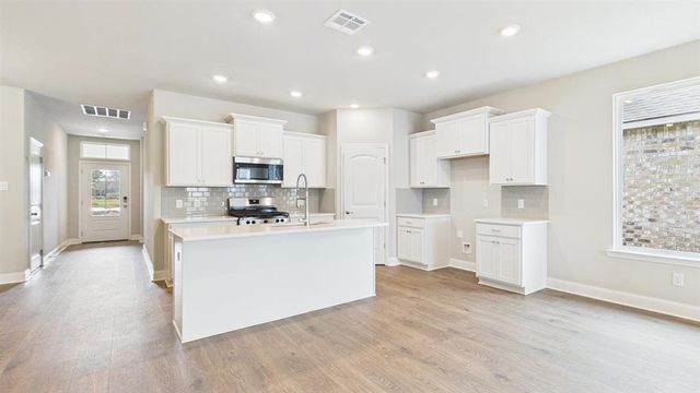 1600 Par Drive, Westlake, LA 70669