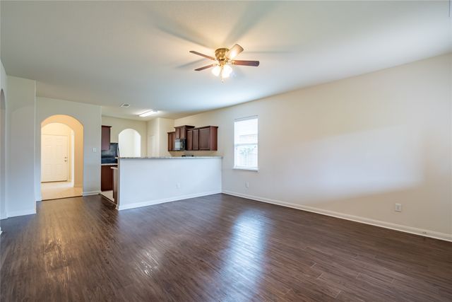 1911 Hot Springs Way, Princeton, TX 75407