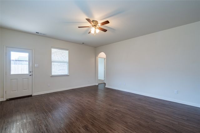 1911 Hot Springs Way, Princeton, TX 75407