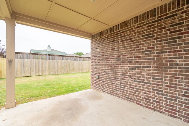 1911 Hot Springs Way, Princeton, TX 75407