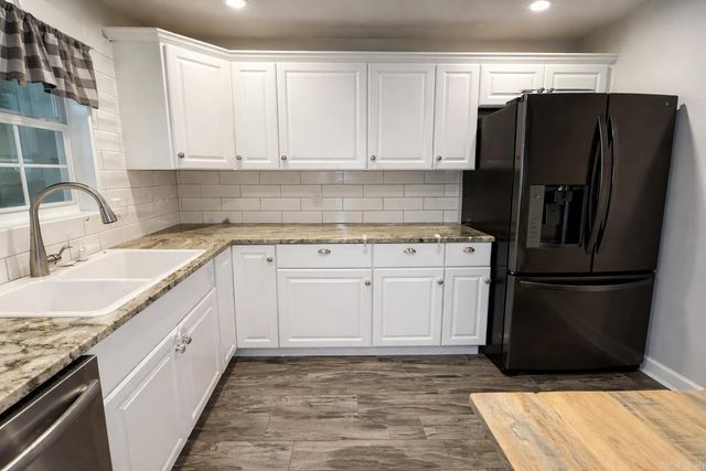 6405 Sullivan Road, Little Rock, AR 72210