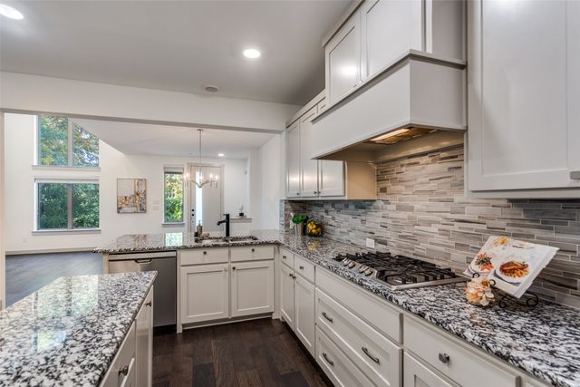 1423 Lamb Drive, Plano, TX 75075