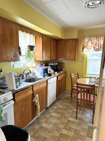 20 Elaine Terrace, Yonkers, NY 10701