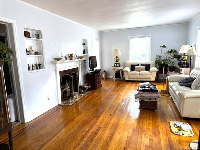 20 Elaine Terrace, Yonkers, NY 10701