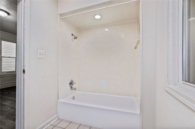 410 Hays Ave, Mt Oliver, PA 15210