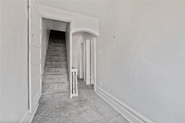 410 Hays Ave, Mt Oliver, PA 15210