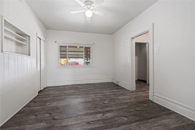 410 Hays Ave, Mt Oliver, PA 15210