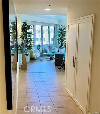 1310 E Ocean Boulevard, Long Beach, CA 90802