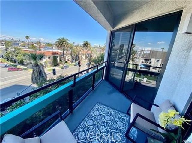 1310 E Ocean Boulevard, Long Beach, CA 90802