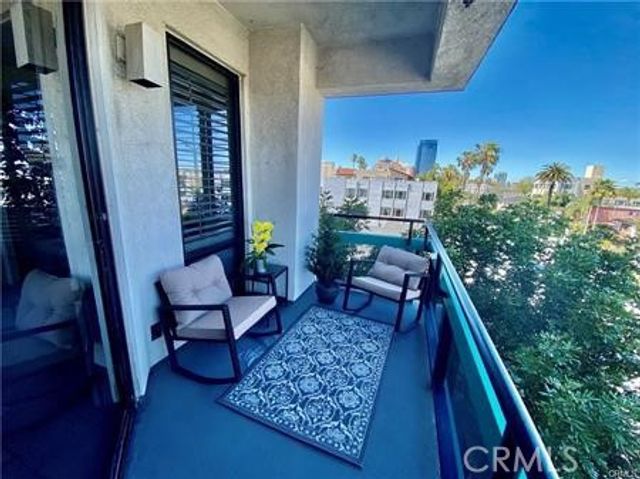 1310 E Ocean Boulevard, Long Beach, CA 90802