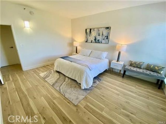 1310 E Ocean Boulevard, Long Beach, CA 90802