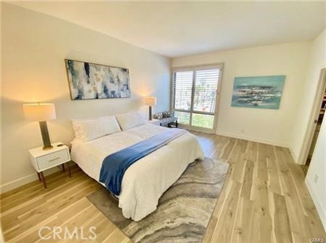 1310 E Ocean Boulevard, Long Beach, CA 90802