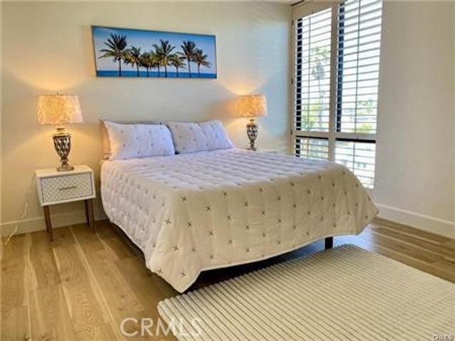 1310 E Ocean Boulevard, Long Beach, CA 90802