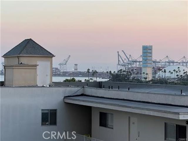 1310 E Ocean Boulevard, Long Beach, CA 90802