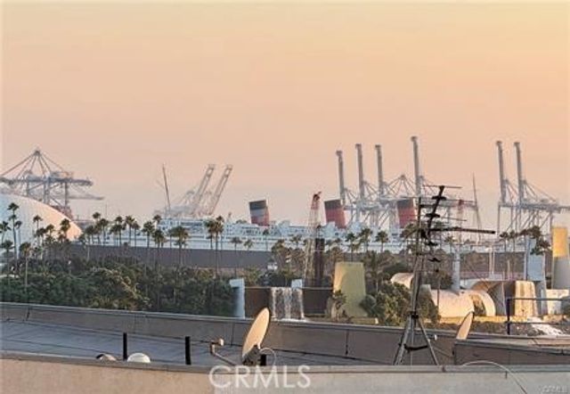 1310 E Ocean Boulevard, Long Beach, CA 90802