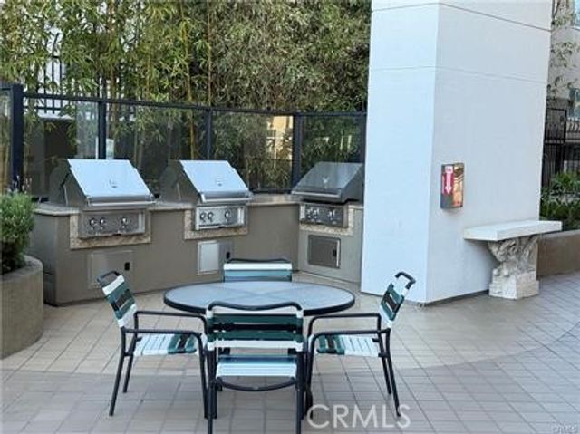 1310 E Ocean Boulevard, Long Beach, CA 90802