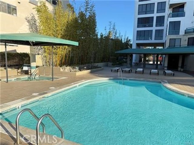 1310 E Ocean Boulevard, Long Beach, CA 90802