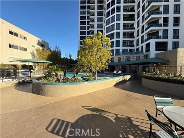 1310 E Ocean Boulevard, Long Beach, CA 90802