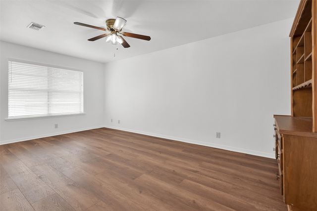 713 Briarwood Drive, Denison, TX 75020