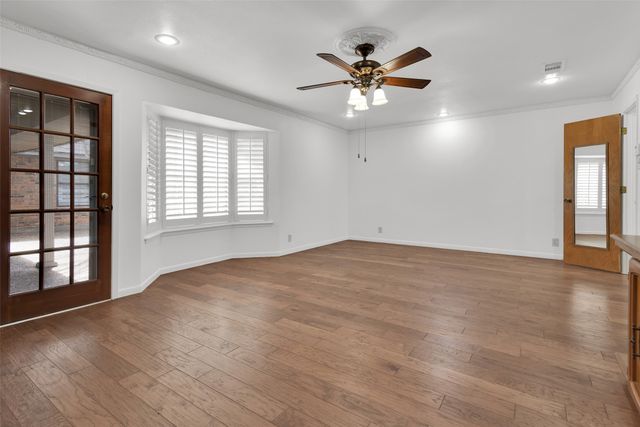 713 Briarwood Drive, Denison, TX 75020