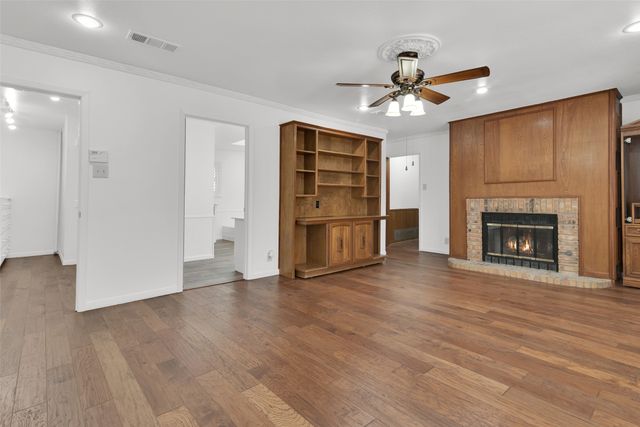 713 Briarwood Drive, Denison, TX 75020