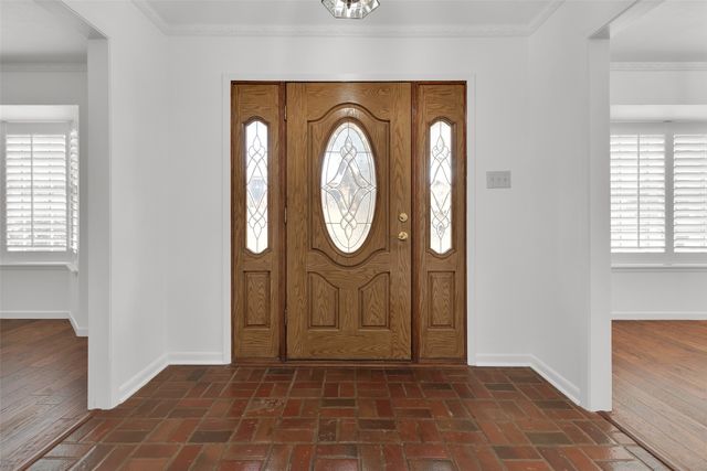 713 Briarwood Drive, Denison, TX 75020