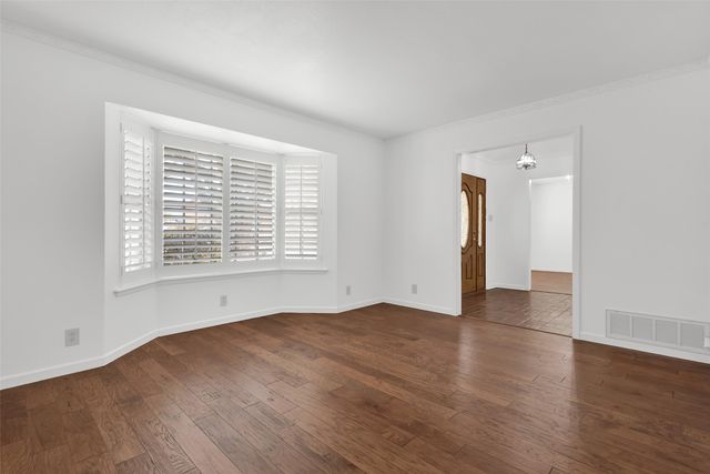 713 Briarwood Drive, Denison, TX 75020