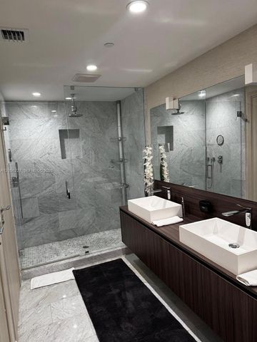 1000 Brickell Plaza 2301, Miami, FL 33131