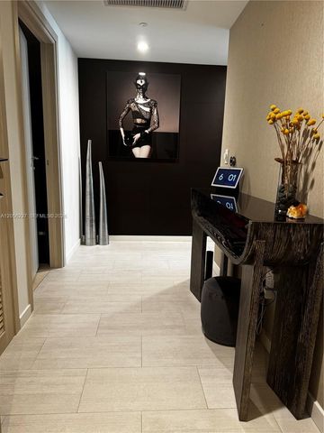 1000 Brickell Plaza 2301, Miami, FL 33131