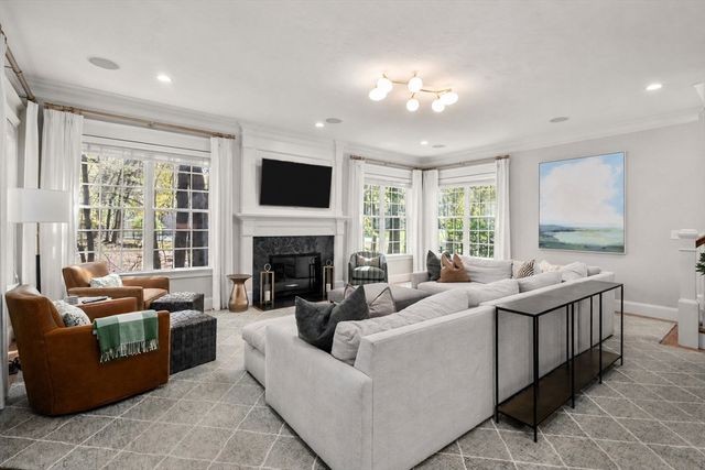 84 Glendale Road, Needham, MA 02492