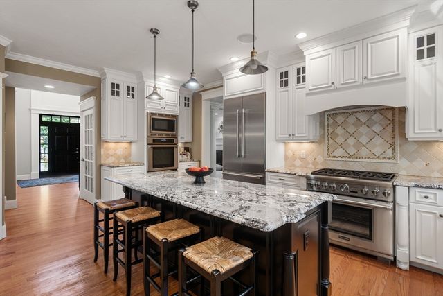 84 Glendale Road, Needham, MA 02492