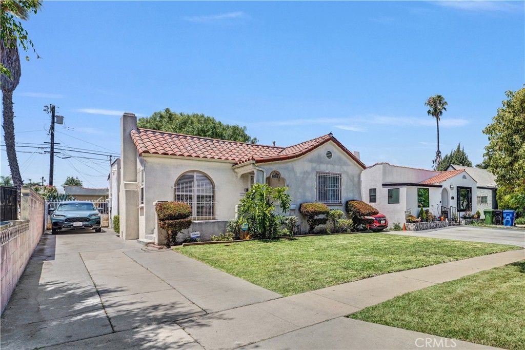 7527 S Hobart, Los Angeles, CA 90047