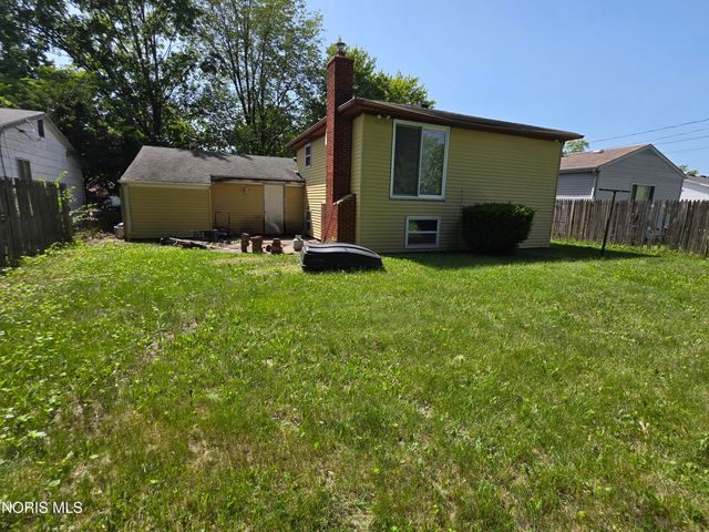 335 S Harefoote Street, Holland, OH 43528