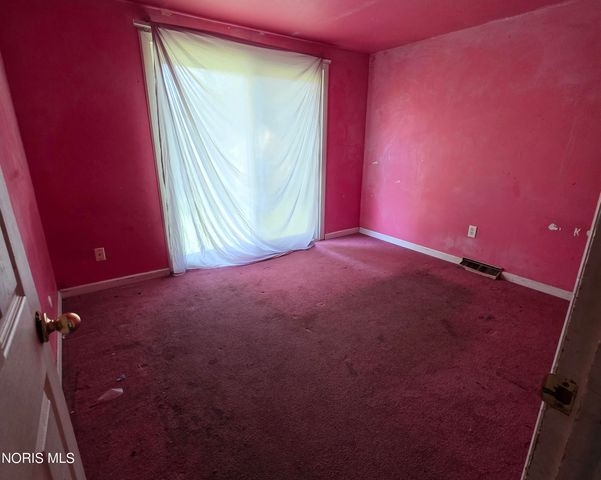 335 S Harefoote Street, Holland, OH 43528