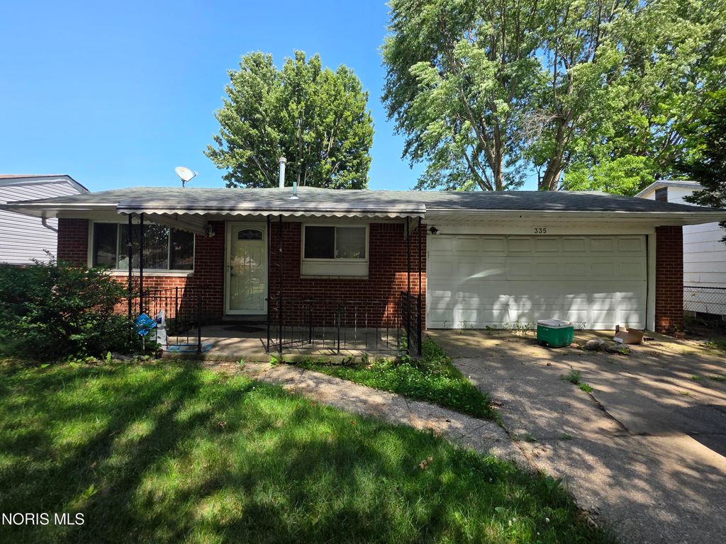 335 S Harefoote Street, Holland, OH 43528