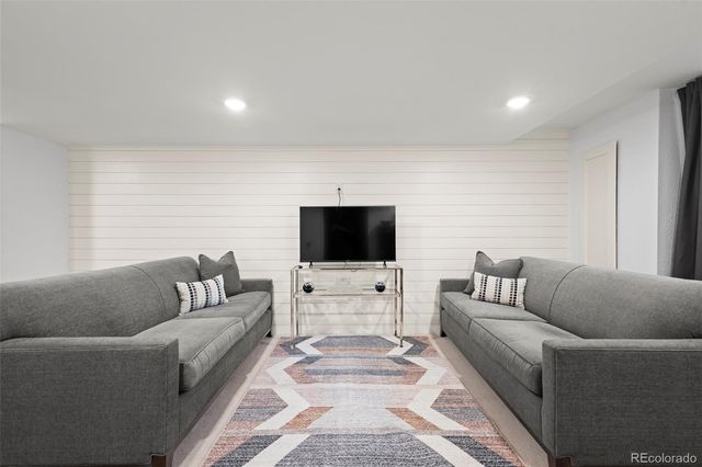 10281 Bellwether Lane, Lone Tree, CO 80124