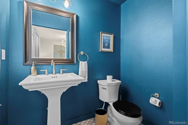 10281 Bellwether Lane, Lone Tree, CO 80124